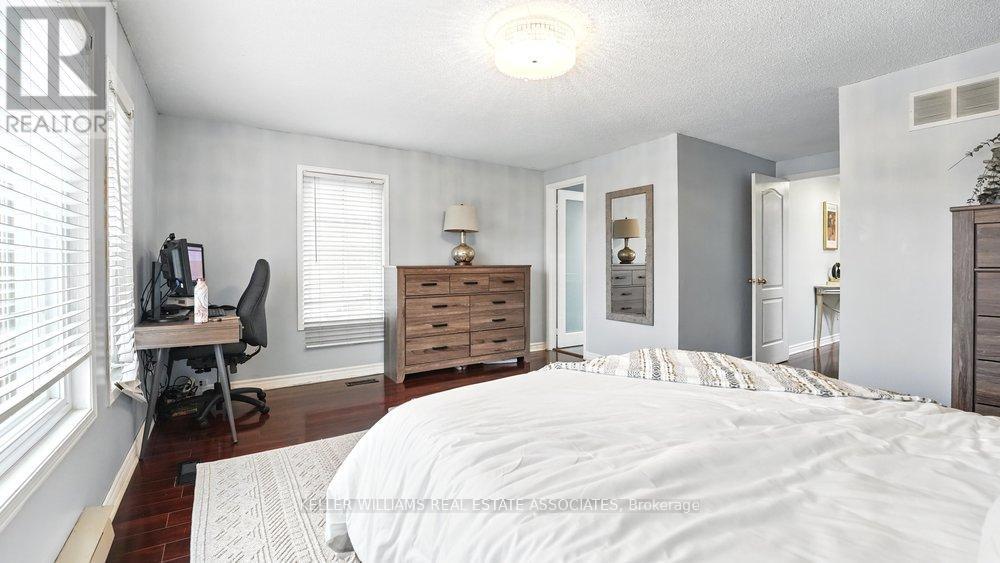 599 Ashprior Avenue, Mississauga, Ontario  L5R 3N3 - Photo 23 - W12179910