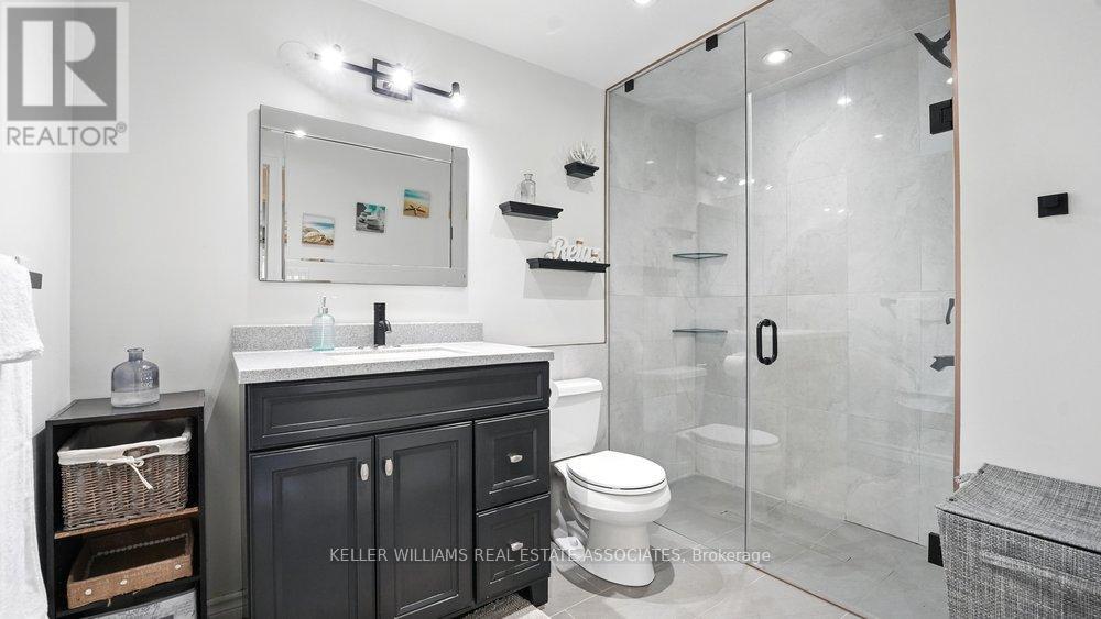 599 Ashprior Avenue, Mississauga, Ontario  L5R 3N3 - Photo 25 - W12179910