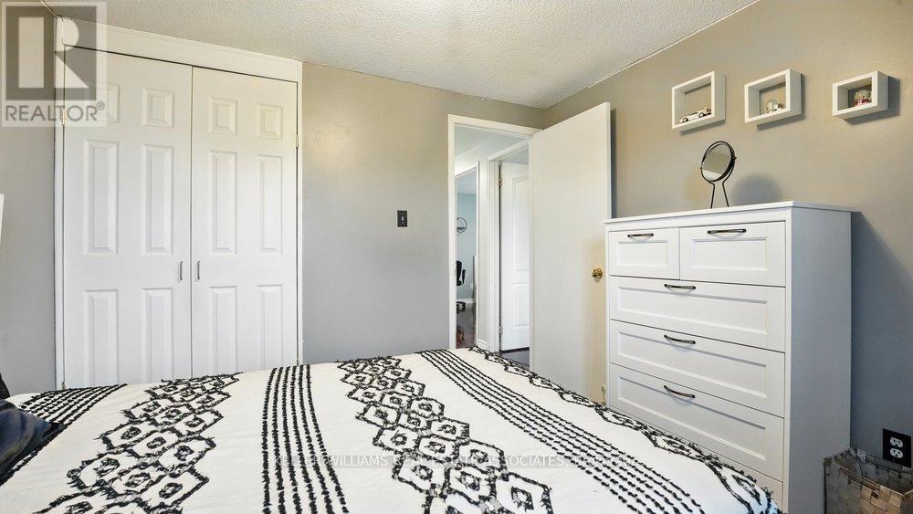 599 Ashprior Avenue, Mississauga, Ontario  L5R 3N3 - Photo 27 - W12179910