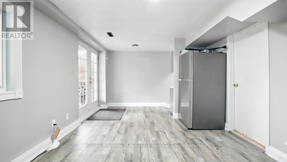 599 Ashprior Avenue, Mississauga, Ontario  L5R 3N3 - Photo 34 - W12179910