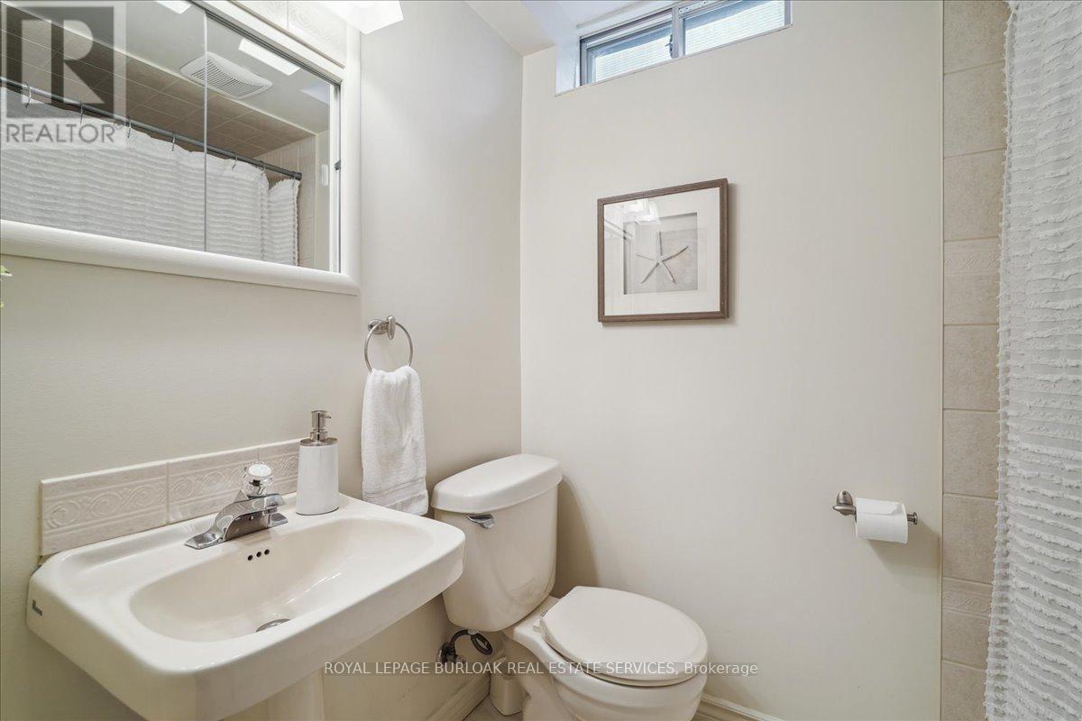 3346 Judy Court, Burlington, Ontario  L7M 3R6 - Photo 33 - W12179920