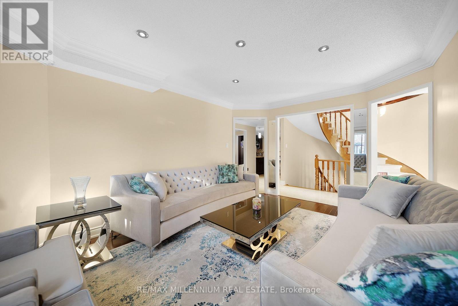 22 Blackwell Place, Brampton (Fletcher's Creek South), Ontario  L6W 4M2 - Photo 9 - W12179926