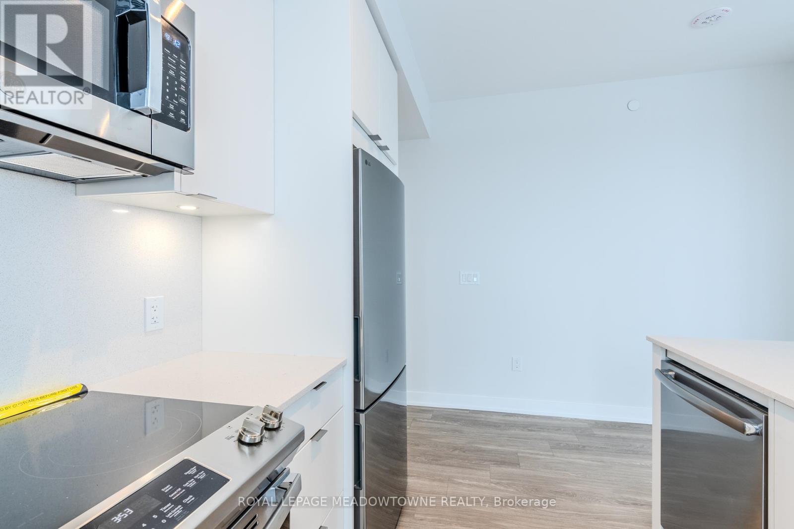 3610 - 4130 Parkside Village, Mississauga, Ontario  L5B 0L7 - Photo 12 - W12179982