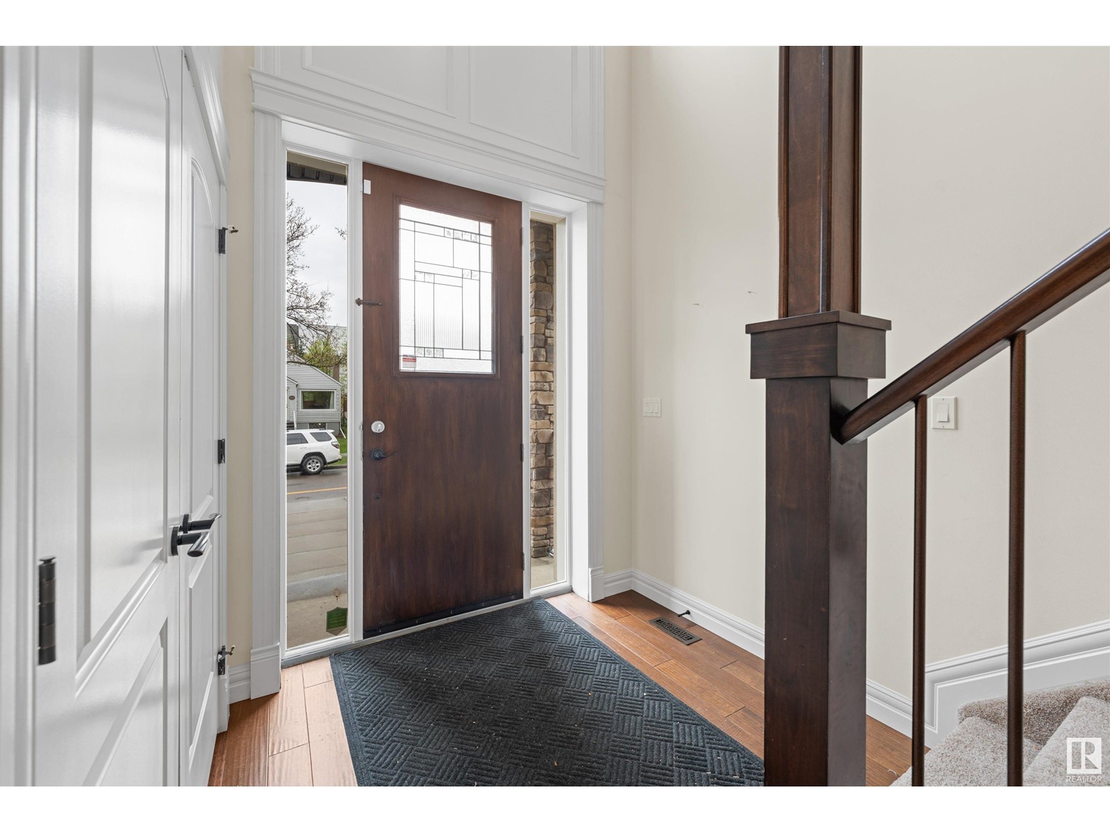 Property at 9654 83 AV NW image 3