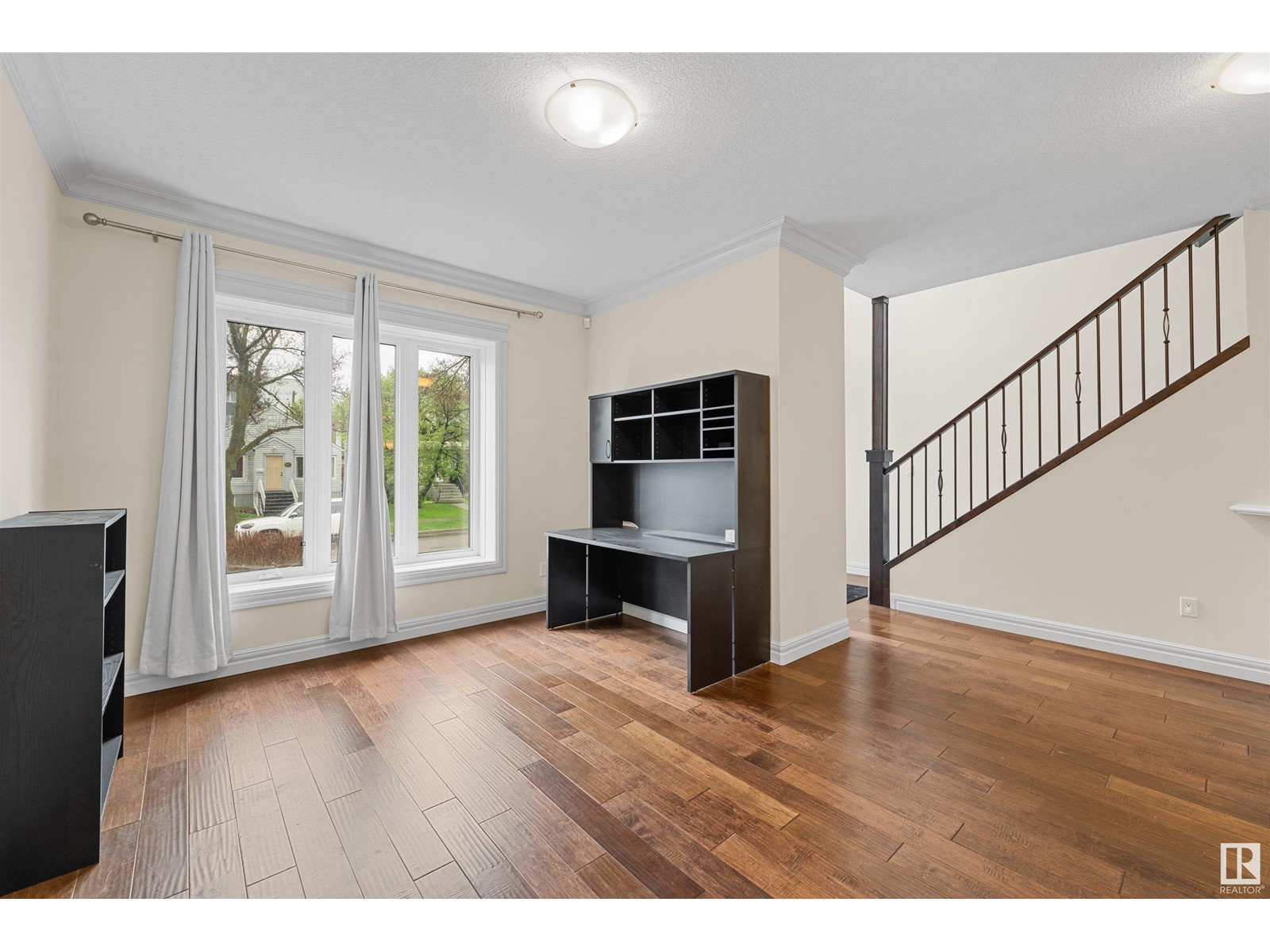 Property at 9654 83 AV NW image 5