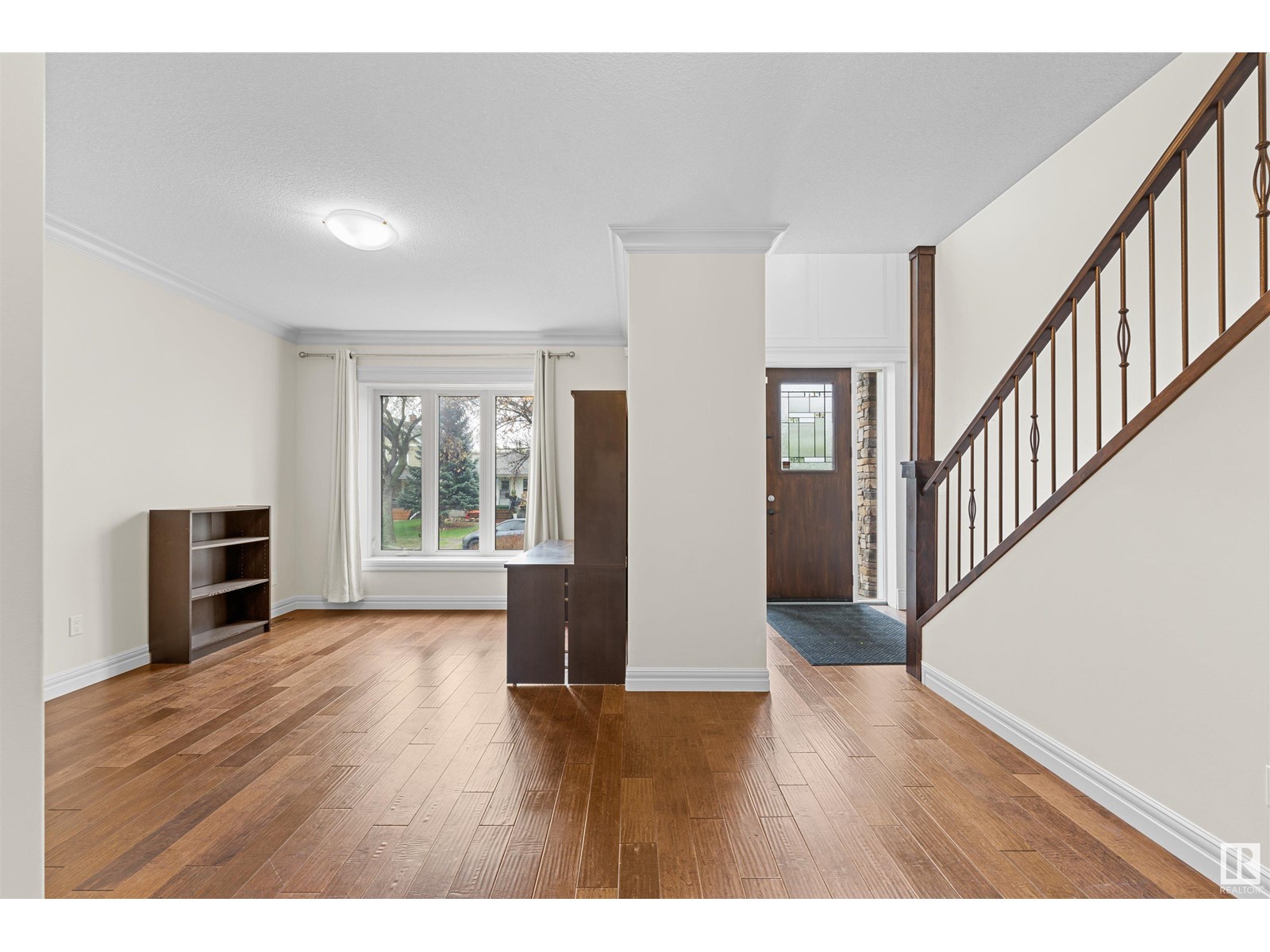 Property at 9654 83 AV NW image 4