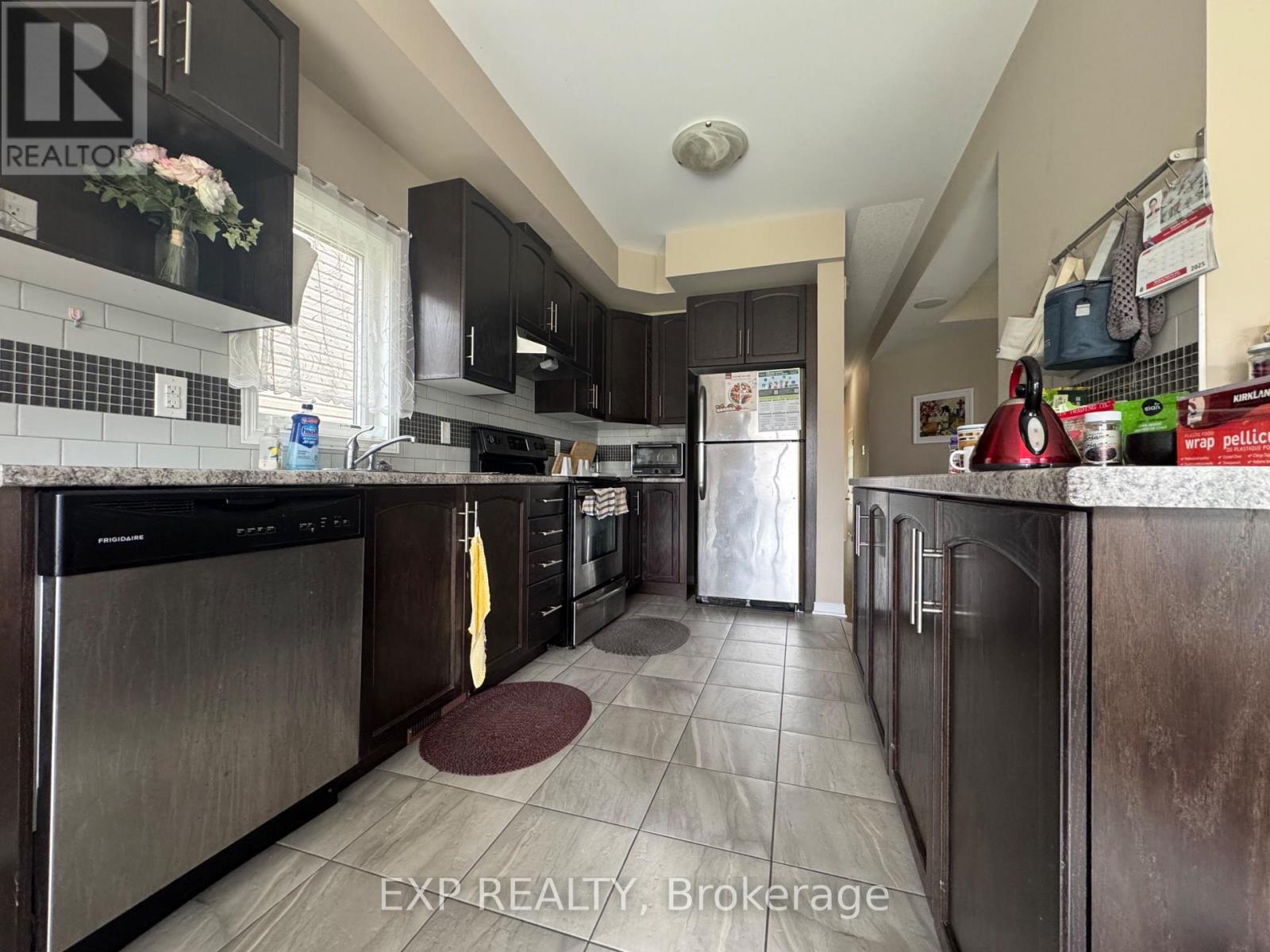 381 Via Verona Avenue, Ottawa, Ontario  K2J 5X8 - Photo 8 - X12179997