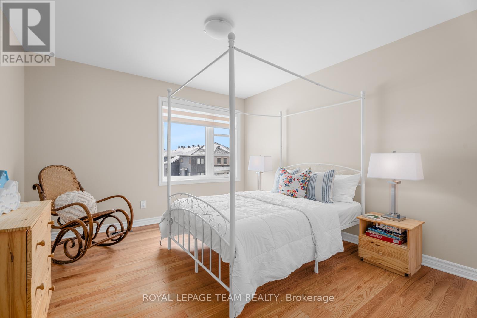 569 Paakanaak Avenue, Ottawa, Ontario  K1X 0H3 - Photo 32 - X12180019