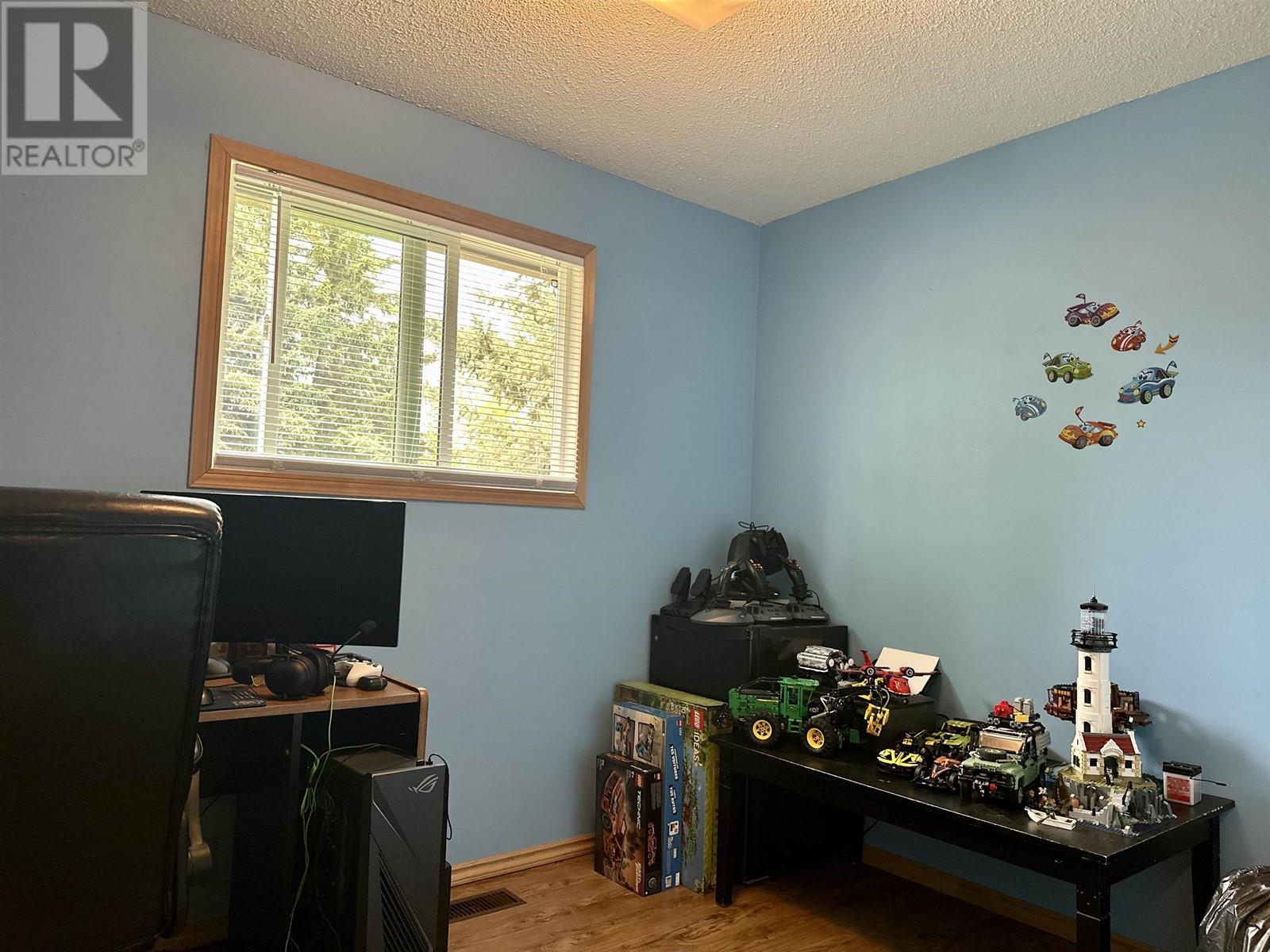 2887 E Victoria Street, Vanderhoof, British Columbia  V0J 3A0 - Photo 24 - R3008181