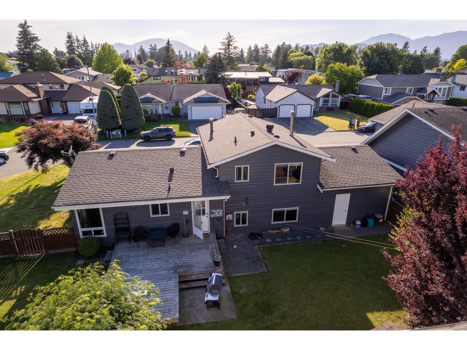 46187 Christina Drive, Sardis East Vedder, Chilliwack, British Columbia  V2R 2B6 - Photo 21 - R3008316