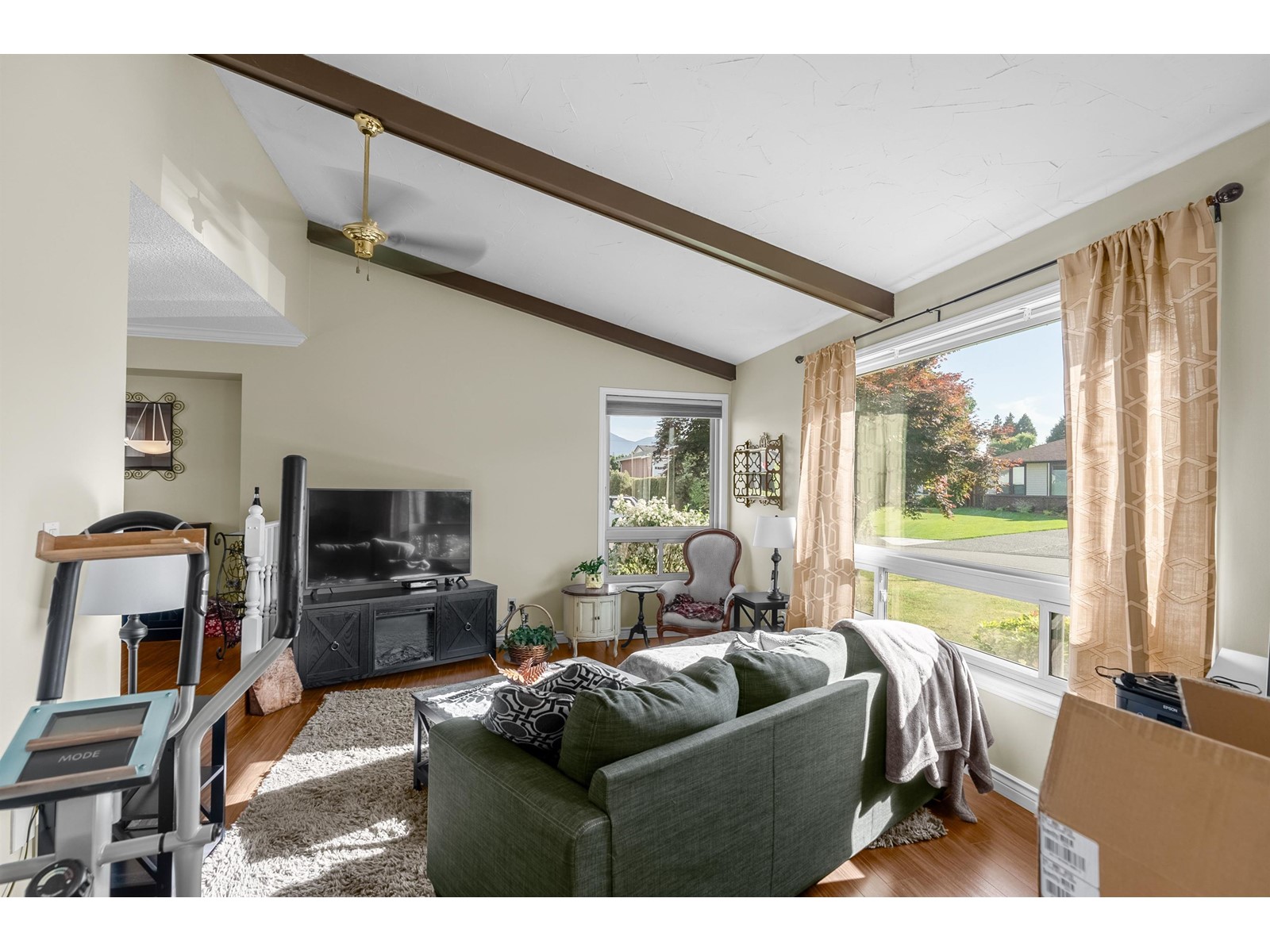 46187 Christina Drive, Sardis East Vedder, Chilliwack, British Columbia  V2R 2B6 - Photo 6 - R3008316
