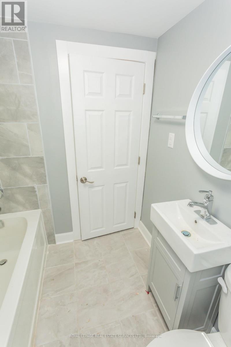 41 Kennedy Street, Welland (Welland Downtown), Ontario  L3B 3R7 - Photo 12 - X12179945