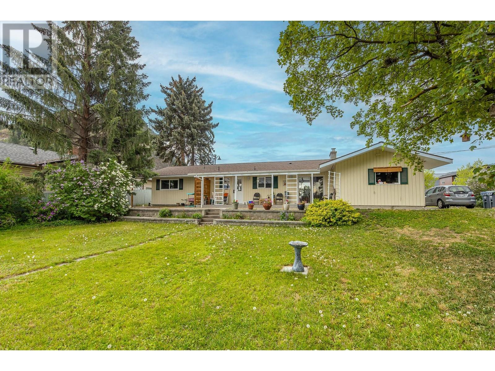 10114 PRAIRIE VALLEY Road, Summerland, BC V0H1Z0