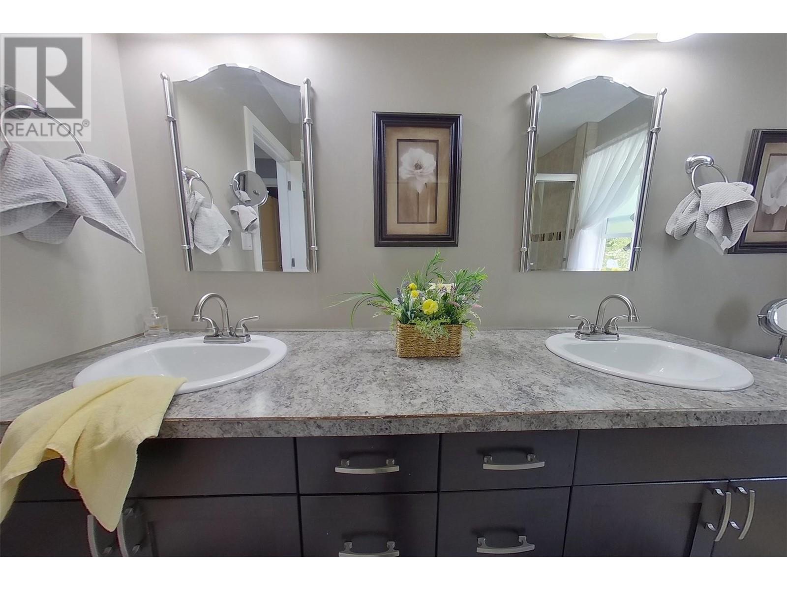 3765 Crestview Rd Road, Creston, British Columbia  V0B 1G2 - Photo 13 - 10349276
