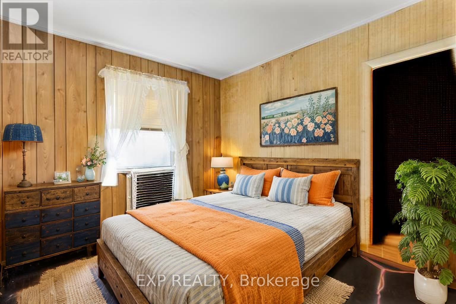 36 Elgin Street, Woolwich, Ontario  N3B 1Y3 - Photo 12 - X12115027