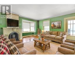 36 ELGIN STREET, Woolwich, Ontario