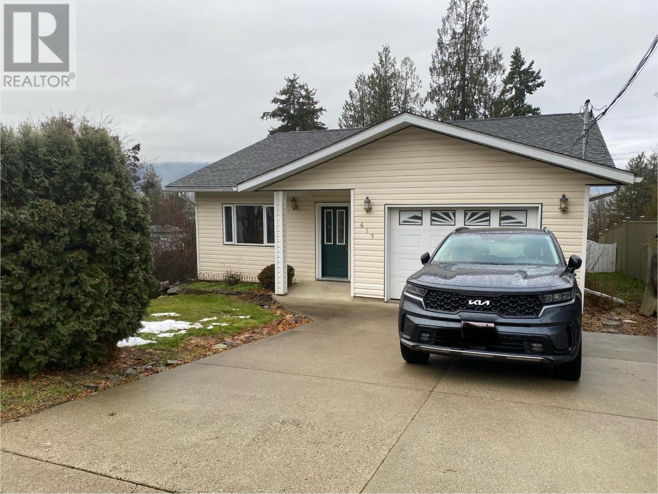 Property at 615 6th Avenue image 3