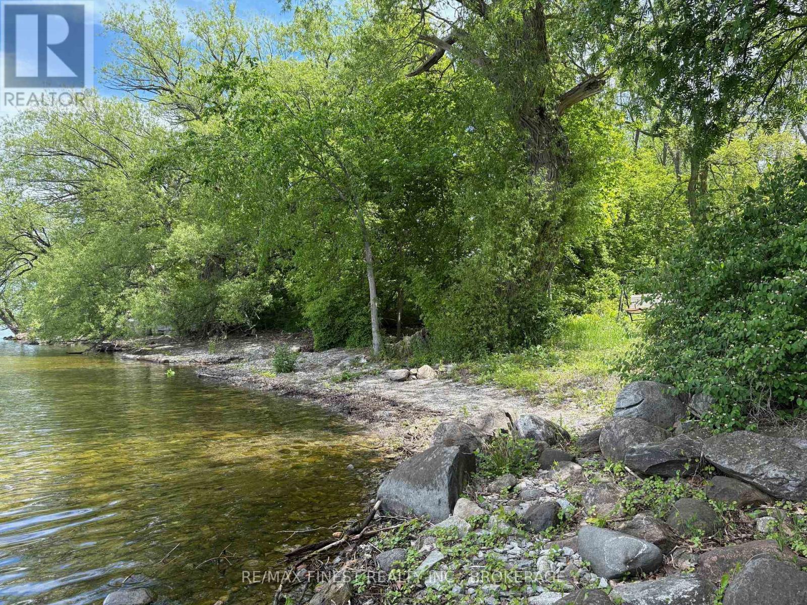 2750 Front Road, Frontenac Islands, Ontario  K0H 2S0 - Photo 40 - X12159508