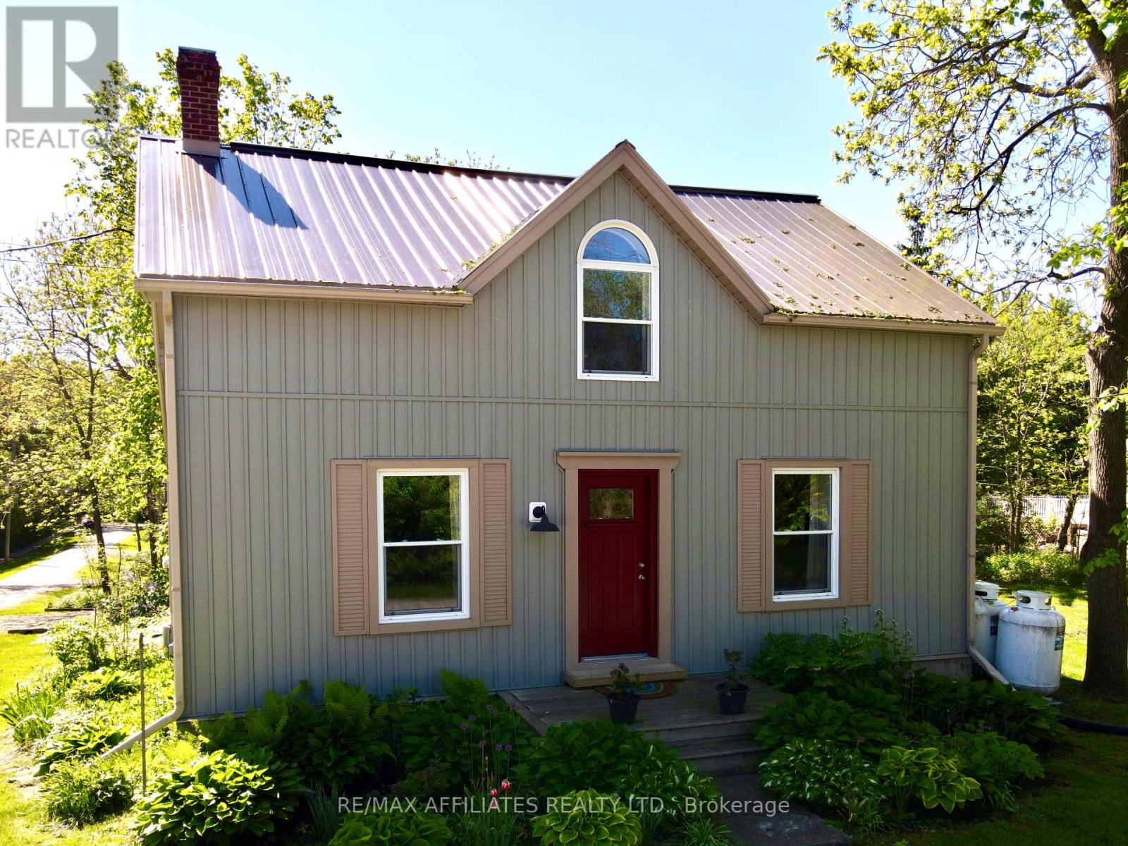 8 Stevens Street, Rideau Lakes, Ontario  K0G 1P0 - Photo 1 - X12179625
