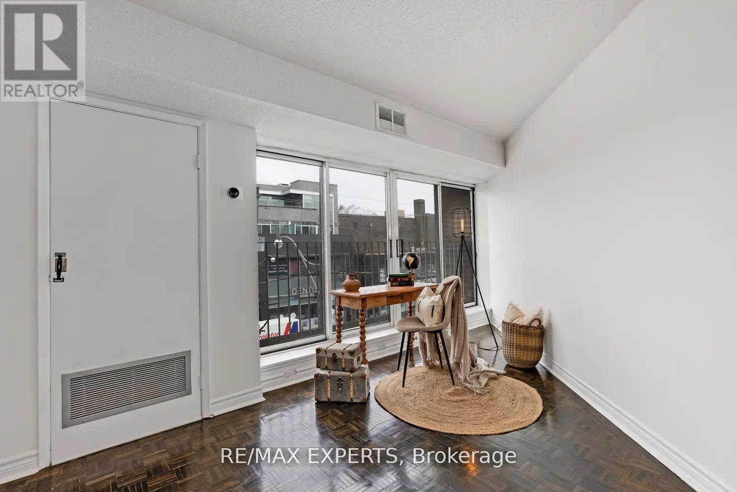 202 - 70 Elmsthorpe Avenue, Toronto, Ontario  M5P 2L7 - Photo 15 - C12180002