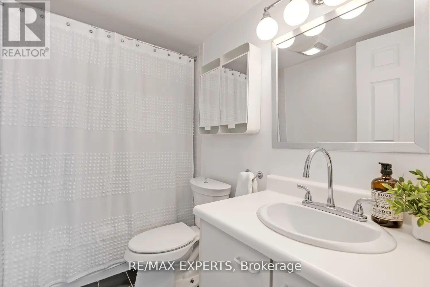 202 - 70 Elmsthorpe Avenue, Toronto, Ontario  M5P 2L7 - Photo 28 - C12180002