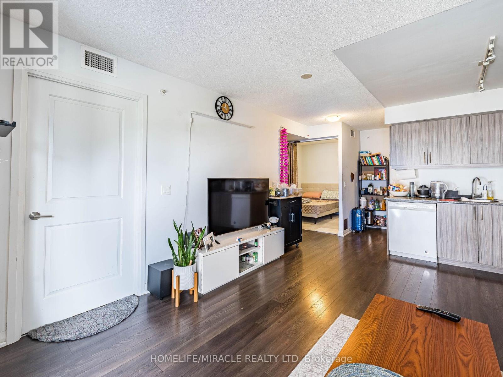 309 - 30 Meadowglen Place, Toronto, Ontario  M1G 0A6 - Photo 12 - E12180012