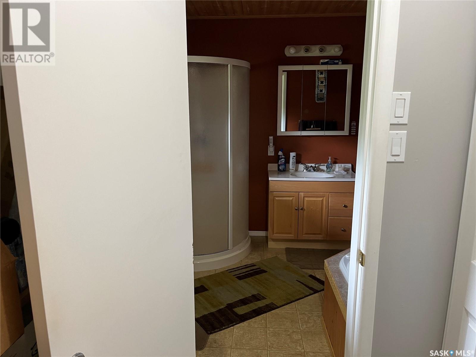 204 William Street, Hazenmore, Saskatchewan  S0H 1C0 - Photo 13 - SK007493