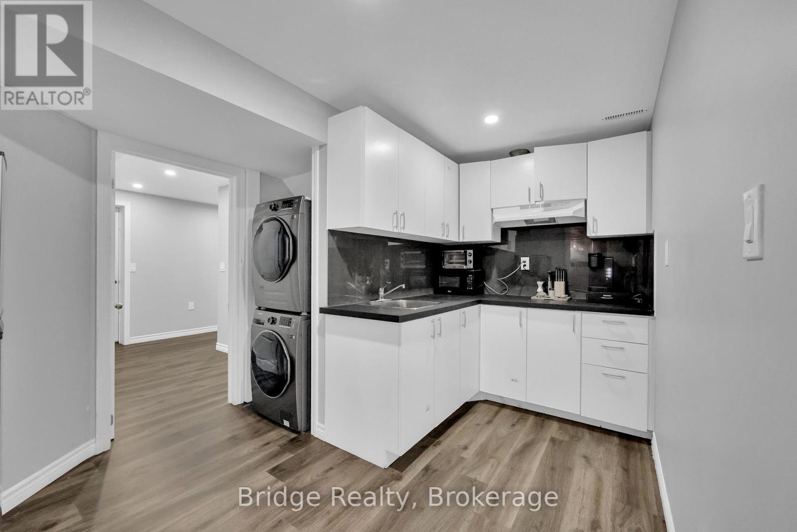 483 Champlain Avenue, Woodstock, Ontario  N4V 0A7 - Photo 34 - X12174911