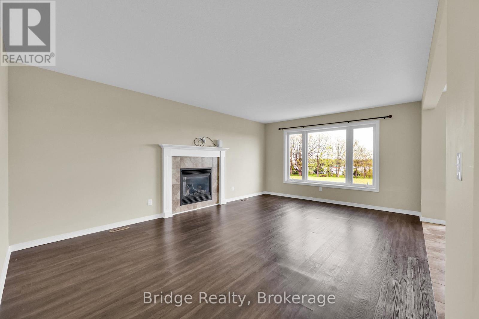 483 Champlain Avenue, Woodstock, Ontario  N4V 0A7 - Photo 7 - X12174911