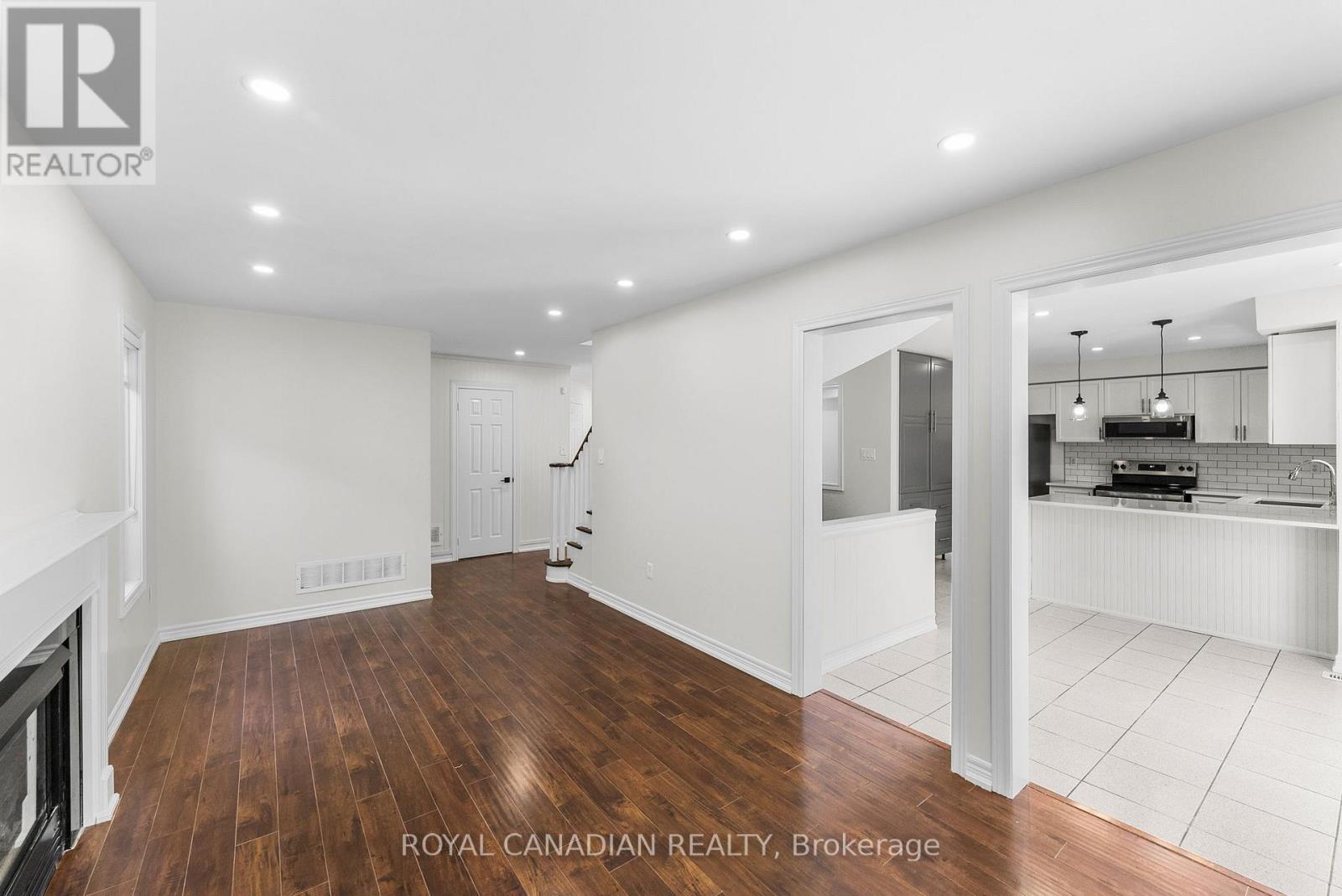 60 Crimson Ridge Road, Barrie, Ontario  L4N 0G7 - Photo 9 - S12180027