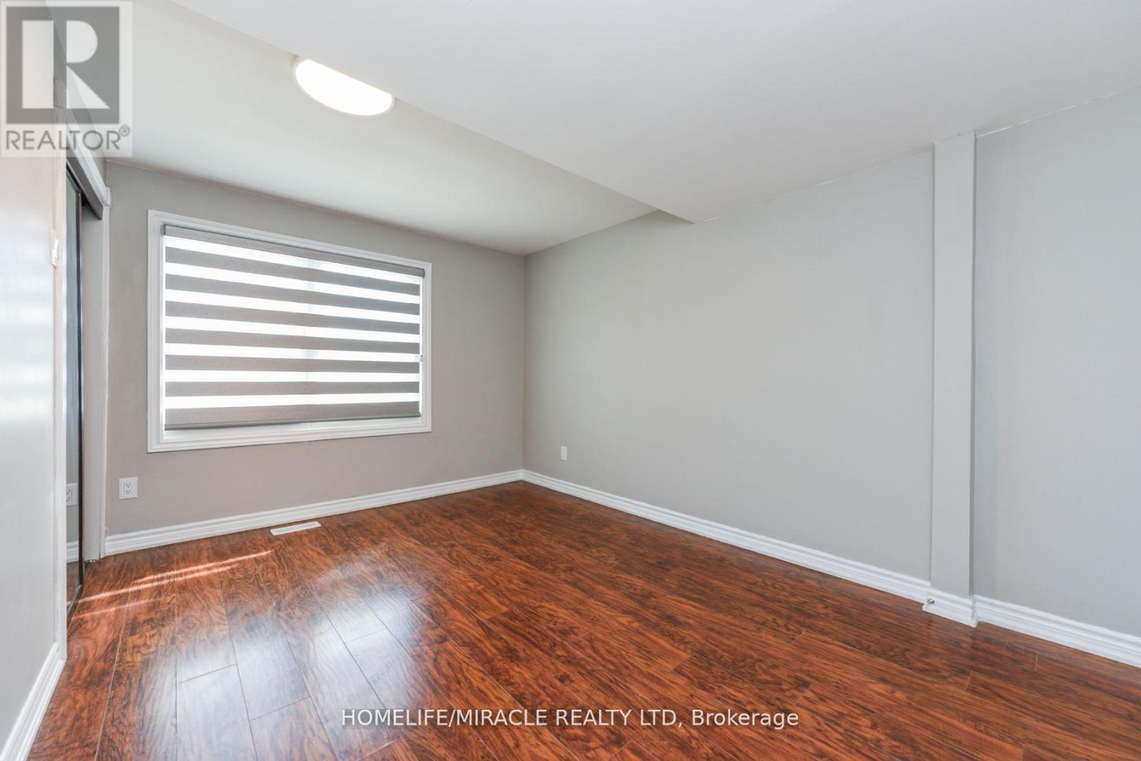 37 Crawley Drive, Brampton, Ontario  L6T 2S2 - Photo 16 - W12180011