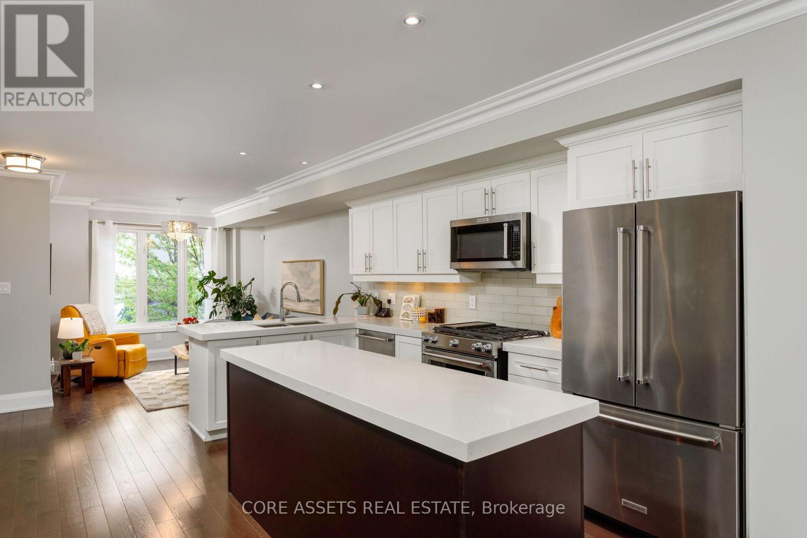 2a Methuen Avenue, Toronto, Ontario  M6S 1Z5 - Photo 7 - W12180032