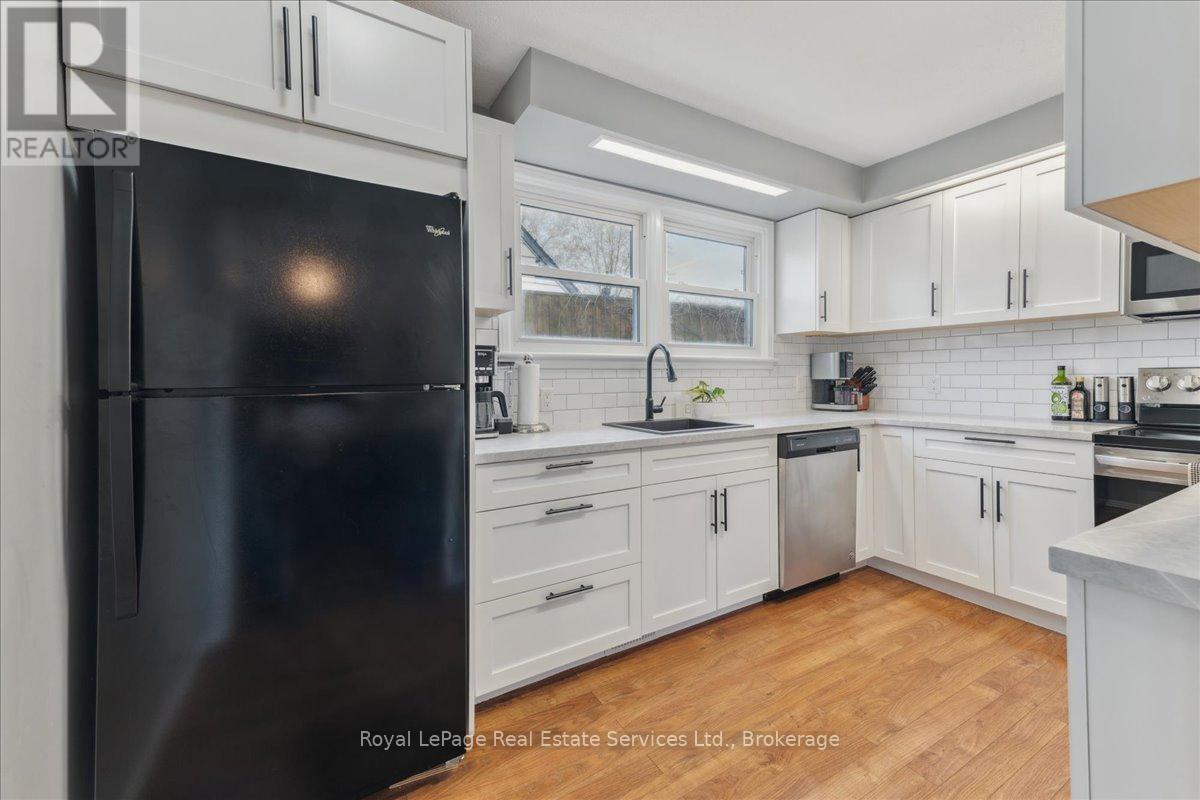 160 Home Street, Stratford, Ontario  N5A 2A1 - Photo 5 - X12129560
