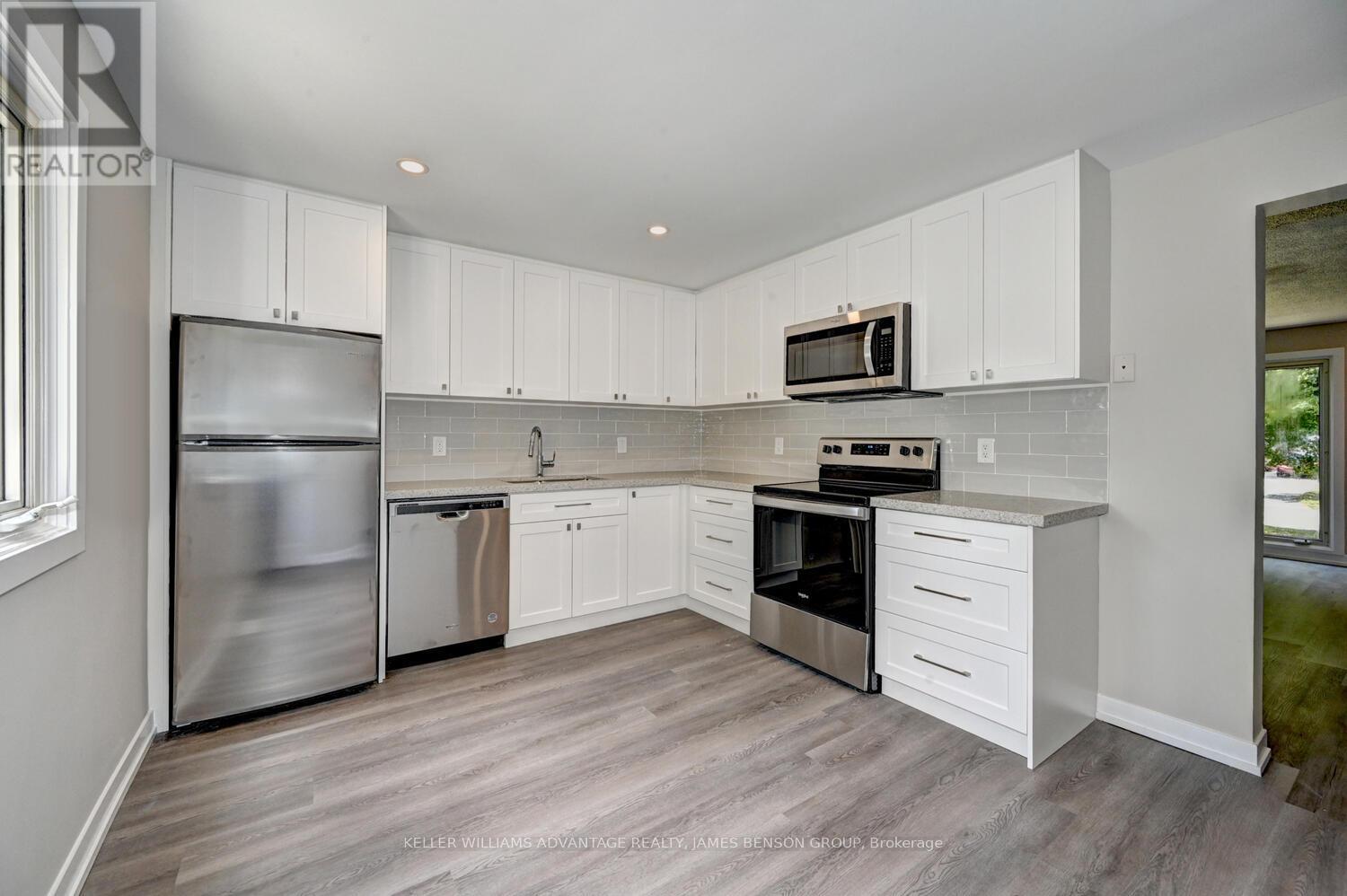 198 The Greenway, Cambridge, Ontario  N1R 6L9 - Photo 7 - X12180005