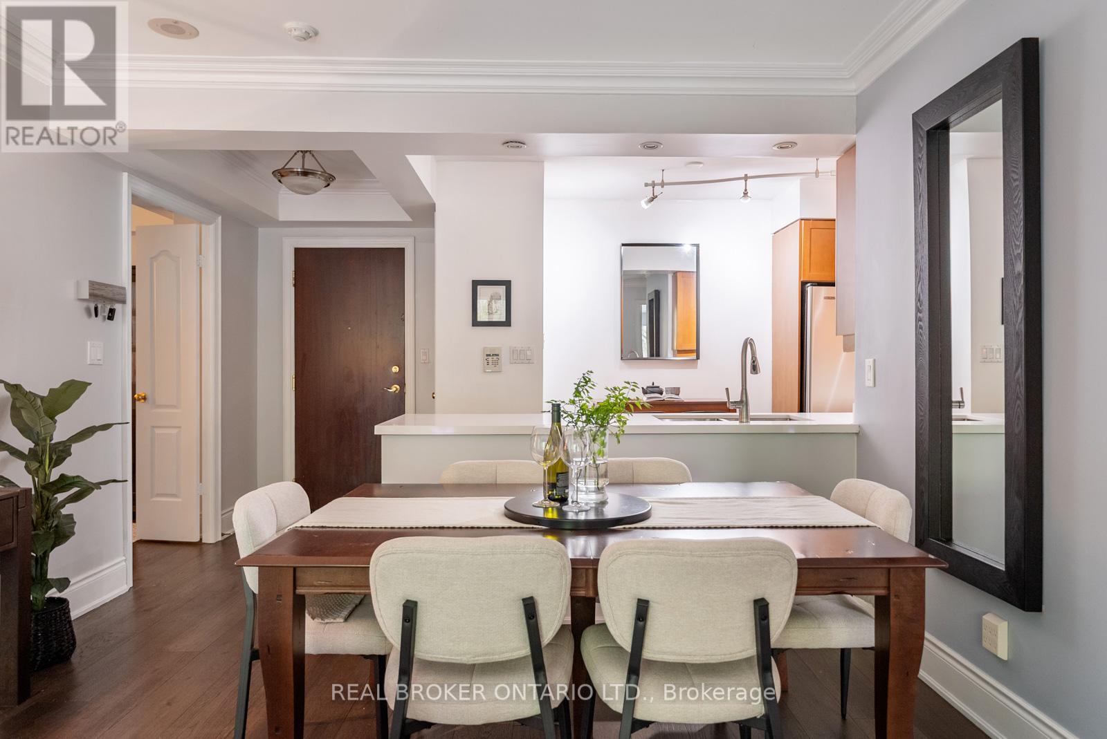 116 - 28 William Carson Crescent, Toronto, Ontario  M2P 2H1 - Photo 3 - C12179990