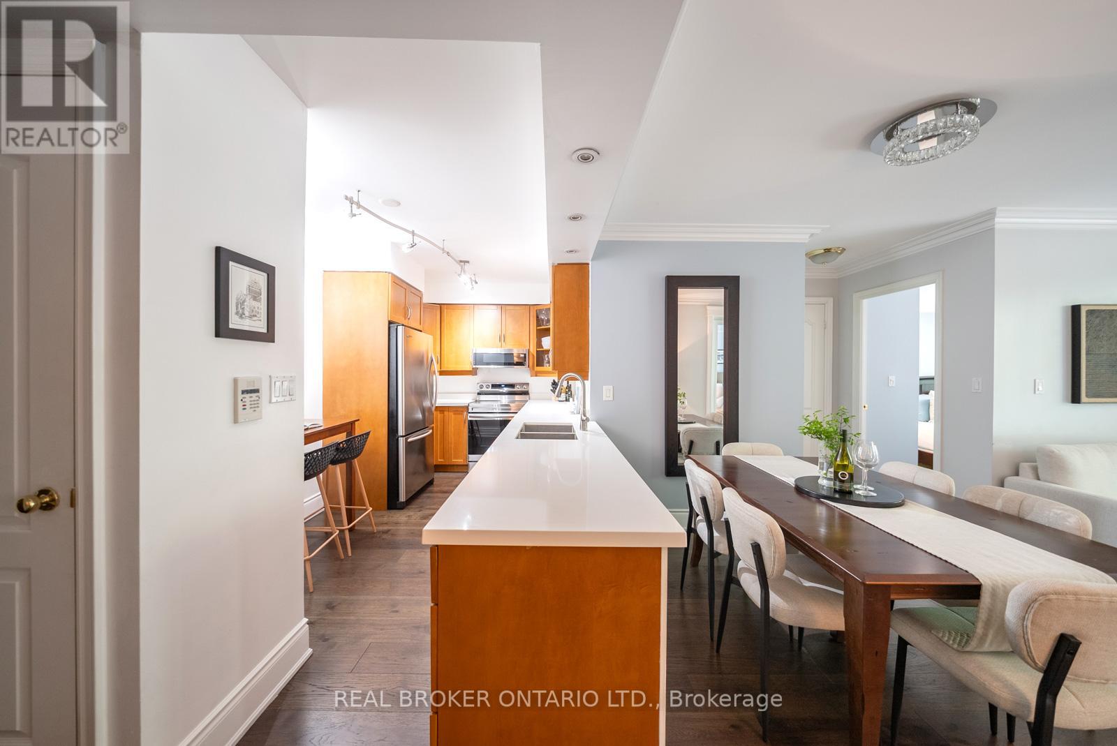 116 - 28 William Carson Crescent, Toronto, Ontario  M2P 2H1 - Photo 5 - C12179990