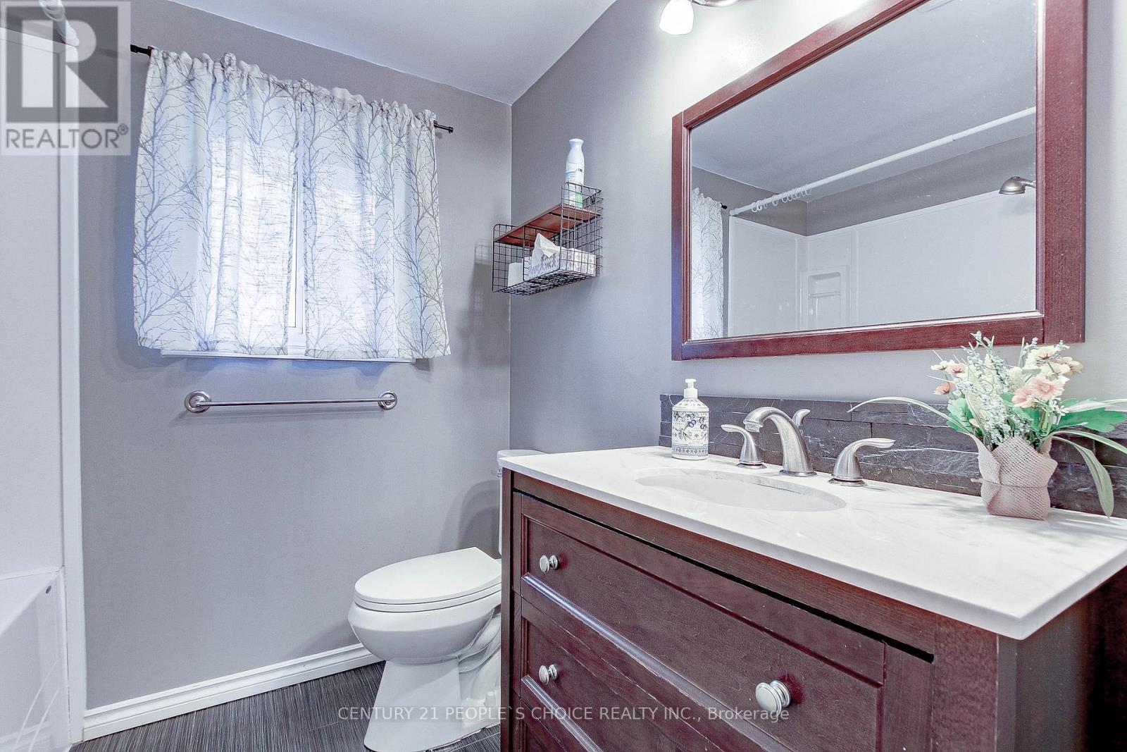 Photo 13 of 24 for 1526 Jalna Boulevard