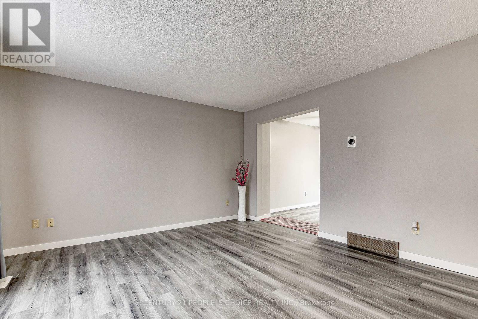 Photo 5 of 24 for 1526 Jalna Boulevard
