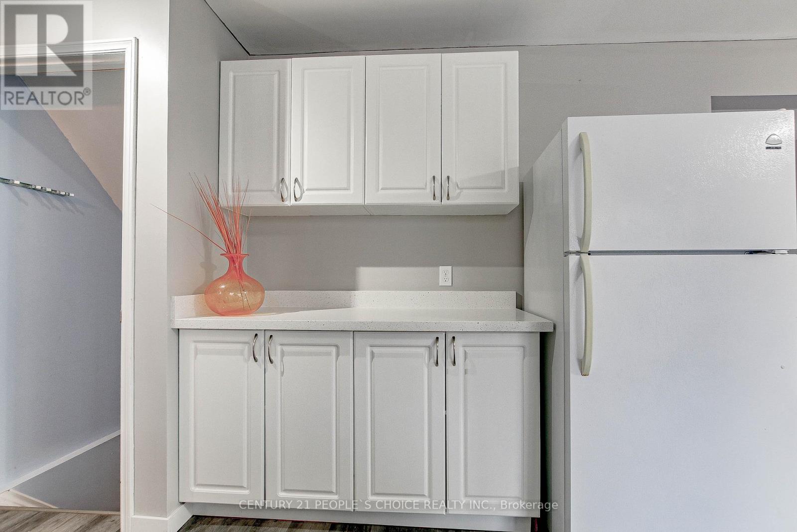 Property at 1526 JALNA BOULEVARD image 3