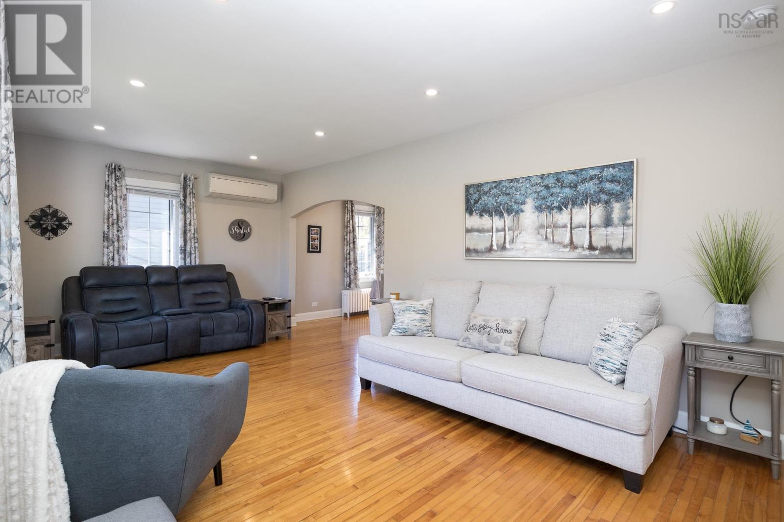 72 Harbourview Drive, Sydney, Nova Scotia  B1S 2A9 - Photo 8 - 202512500