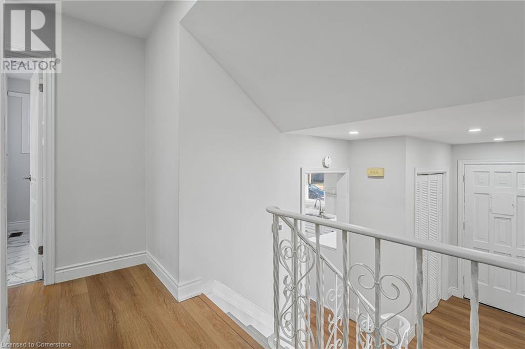 608 Thornwood Avenue, Burlington, Ontario  L7N 3B8 - Photo 21 - 40733825
