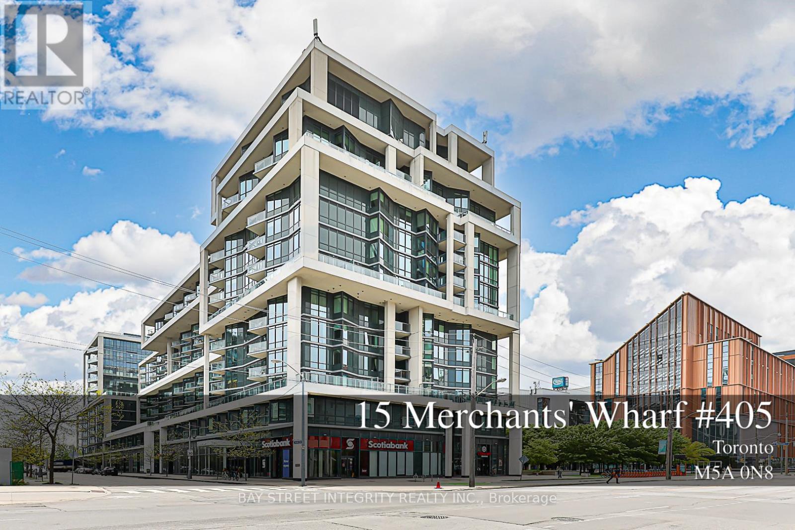 <div class="slider-price">$698,000</div><p>405 - 15 Merchants' Wharf, Toronto, Ontario</p>