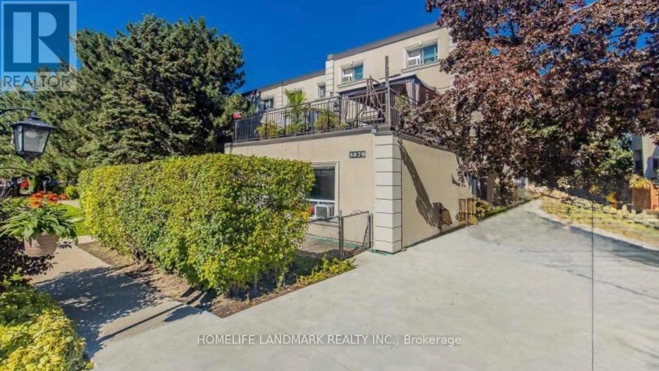 Property at 213 - 5879 BATHURST STREET image 1