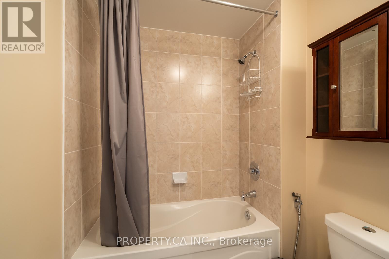 2205 - 55 Bremner Boulevard, Toronto, Ontario  M5J 0A6 - Photo 12 - C12180092