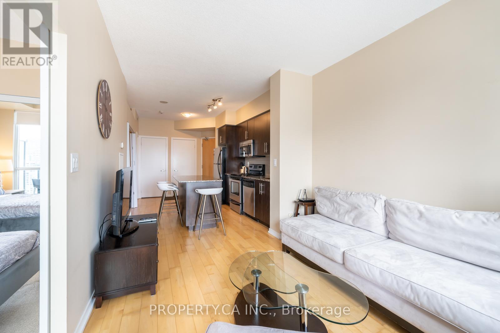 2205 - 55 Bremner Boulevard, Toronto, Ontario  M5J 0A6 - Photo 16 - C12180092