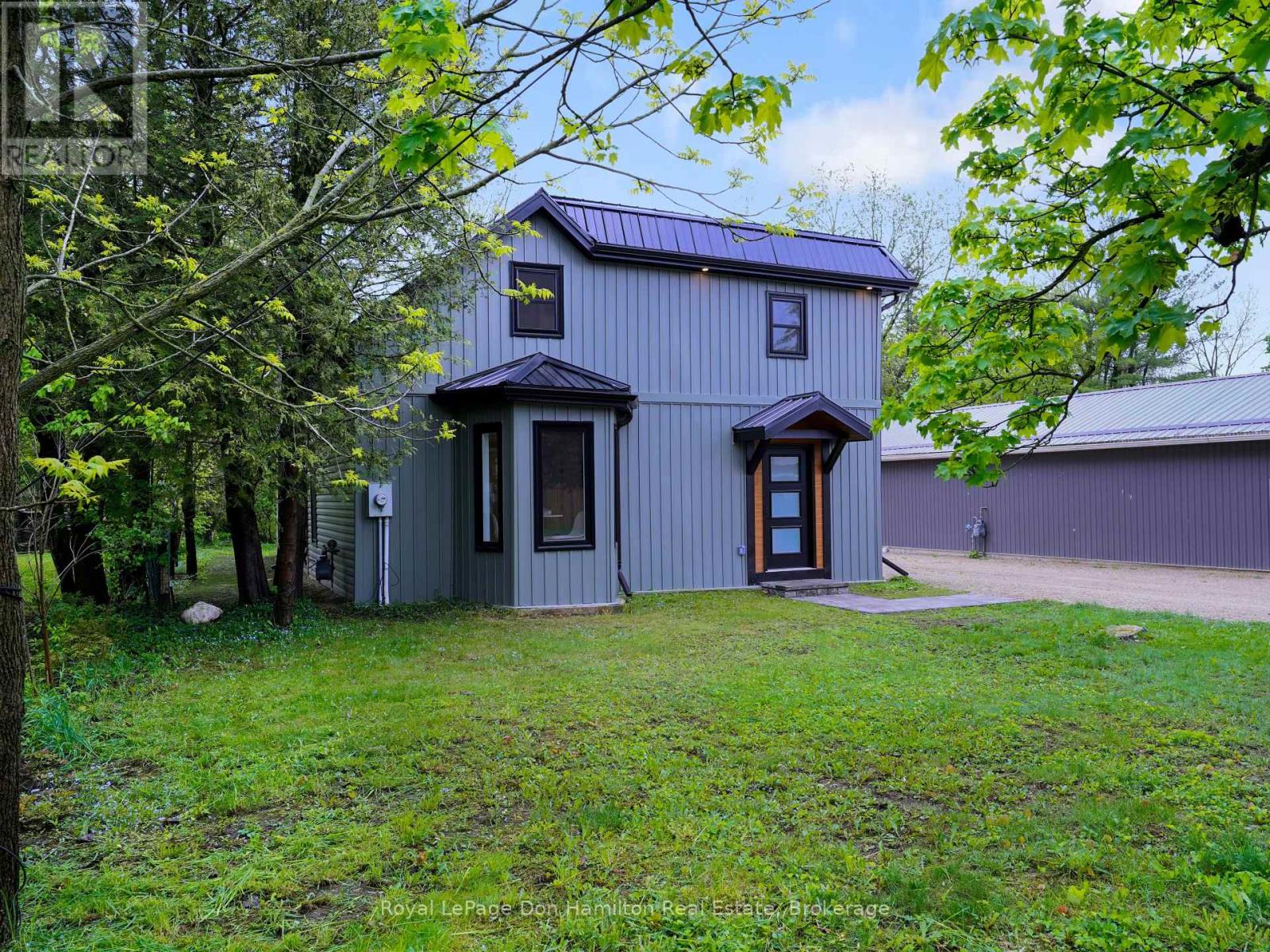74 Victoria Street W, North Huron, Ontario  N0G 2W0 - Photo 2 - X12172993