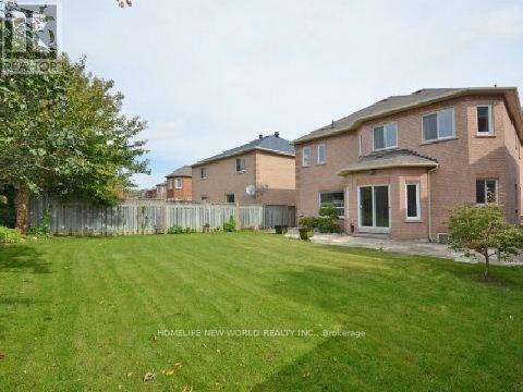 99 Clarendon Drive, Richmond Hill, Ontario  L4B 3W5 - Photo 18 - N12180074