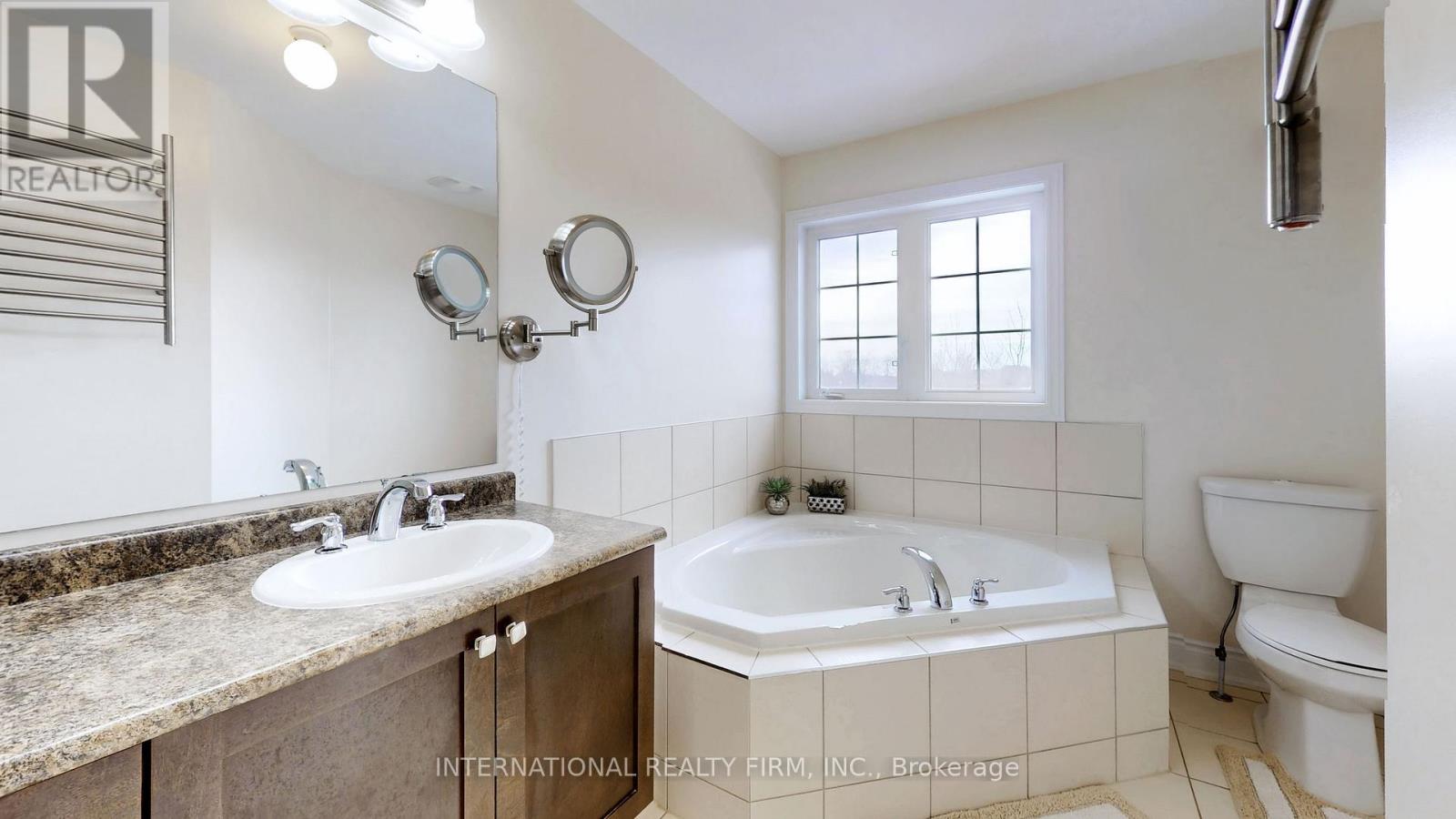 134 Lacewood Drive, Richmond Hill, Ontario  L4S 0E5 - Photo 28 - N12180107