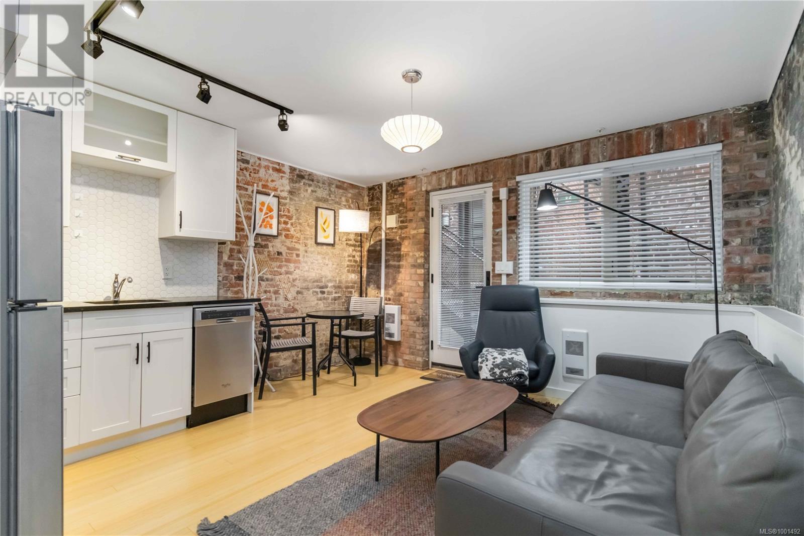 Property at 103 535 Fisgard St image 3