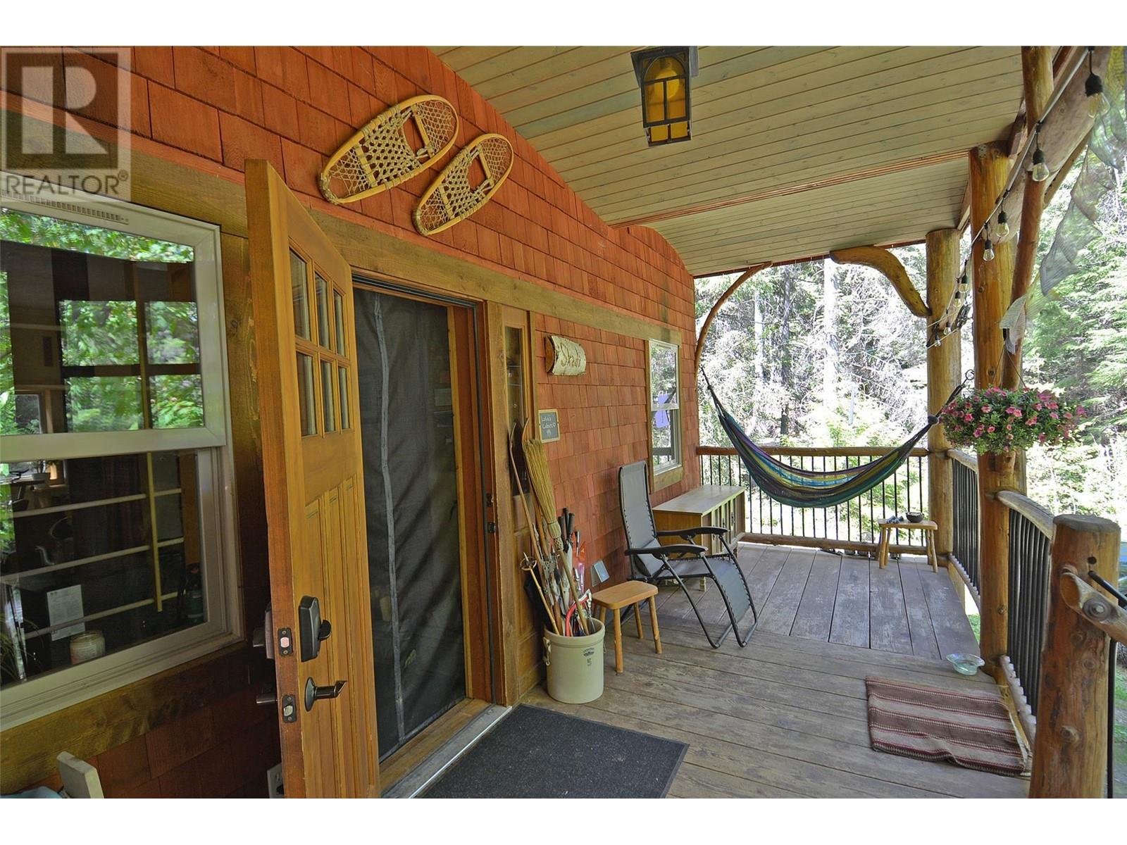 6610 6 Highway, Ymir, BC V0G2K0